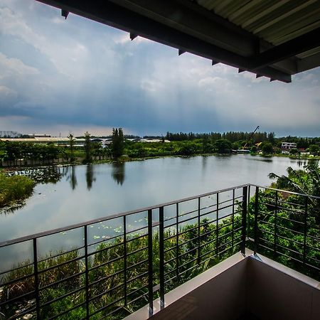 Na Siri Lake View Samut Prakan Exterior photo